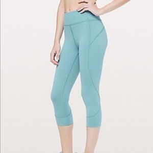 In Movement Crop “Everluxe 19”